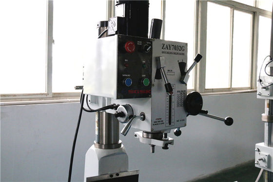 Banco di perforazione del metallo della fresatrice della testa dell'ingranaggio di ZAY7040FG
